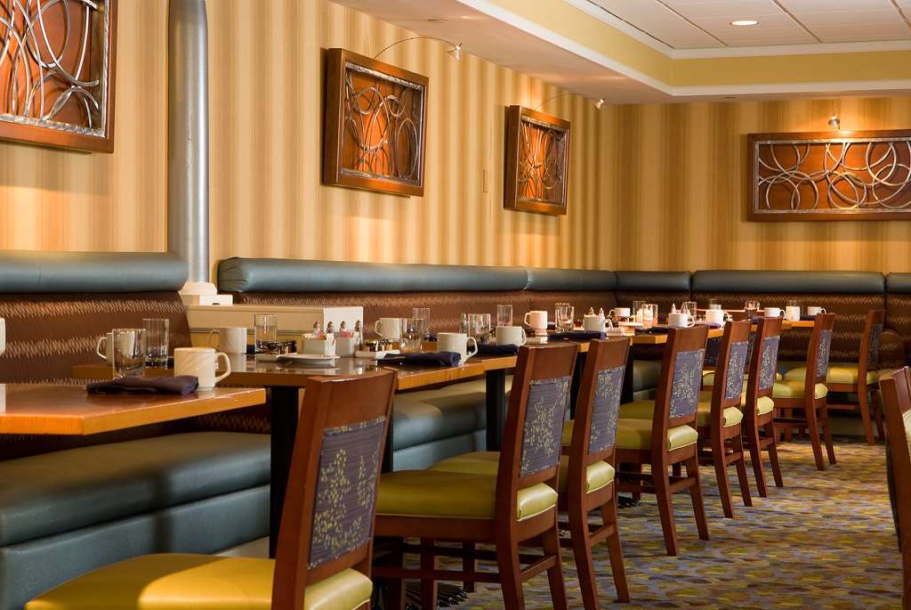 Staybridge Suites Boston - Burlington By Ihg المطعم الصورة